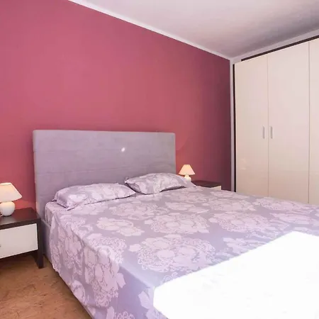 House And Apts. In Cancini/istrien 35642