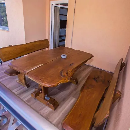 House And Apts. In Cancini/istrien 35642 Apartment *